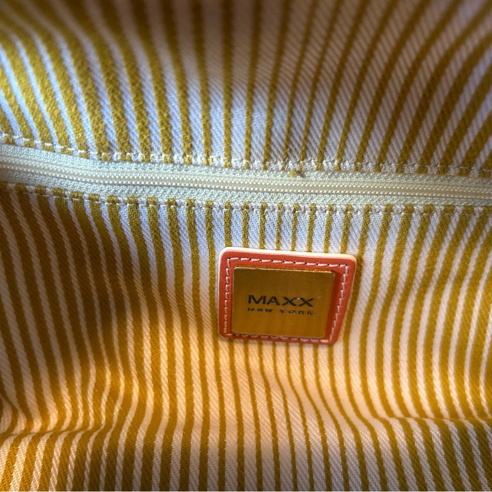 Maxx New York Orange Woven Barrel Clutch - Picture 6 of 13